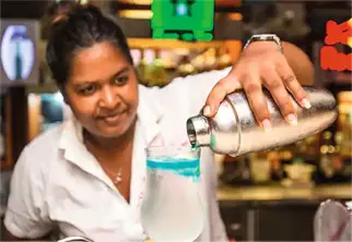 05 Experience the nightlife in Grand Baie